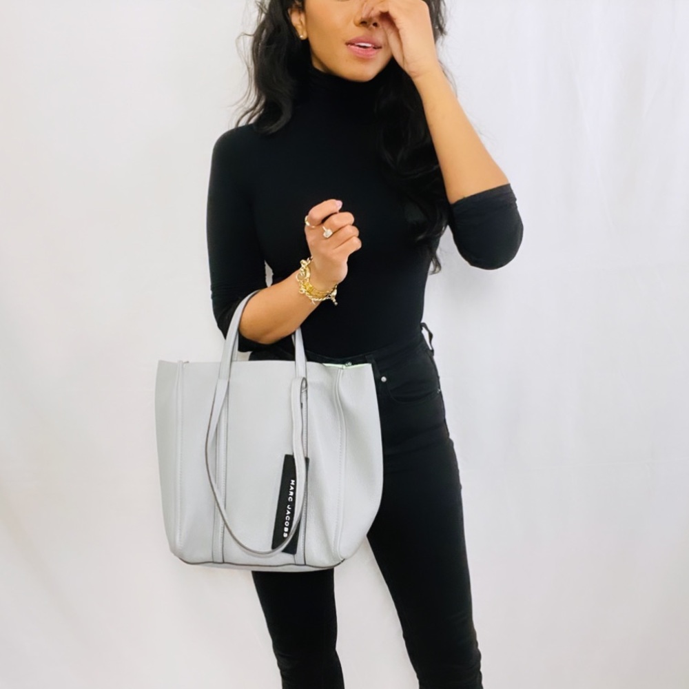 ***SOLD*** Marc Jacobs | Grey Pebble Leather The Tag Tote  27 - Picture 15 of 16